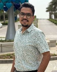 Headshot of Student Council member, Arash Gitifar